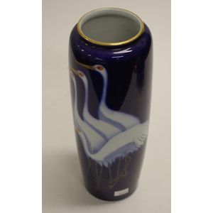 Japanese Fukagawa Arita porcelain mantle vase bird decoration…