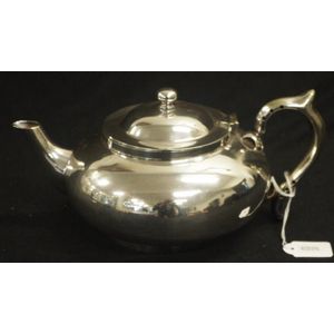 Vintage silver plate perfect teapot with internal infuser