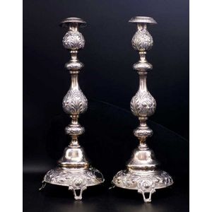 Edward VII sterling silver candlesticks marked London 1911…