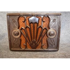 An Emerson brown Bakelite radio 110V AF serial number n/a, 17.5…