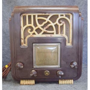 An AWA 'The Fisk' Radiola R38 Fret and Foot Brown Bakelite…
