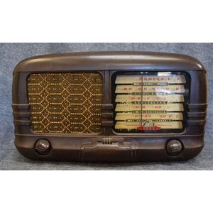 An Astor 'JJ' Brown Bakelite valve radio, 1946-1948, (original…