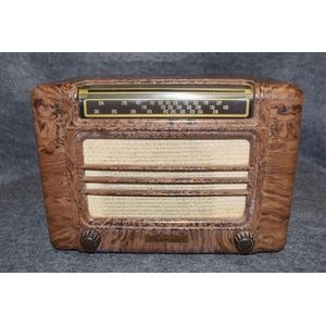 A Pacemaker 519P Wood Grain finish Bakelite Radio 240v serial…