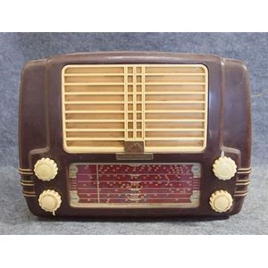 An HMV Little Nipper 61-51 Radio in brown and cream, back of…