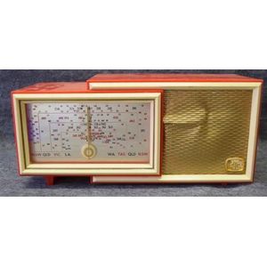 An STC red and cream Bakelite radio serial number n/a, 15 x 33…