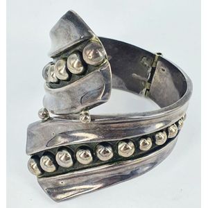 7.6" 19 cm 40 g Mexico 925 Sterling Silver Bracelets Taxco 7.6" 19 cm 40 g Mexico 925 Sterling Silver Bracelets Taxco