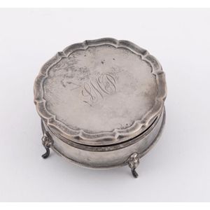 Sterling Silver Circular Jewellery Box by H. Matthews (1913) - Boxes ...