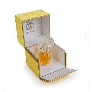 Lalique French glass perfume bottle in original box for Nina…