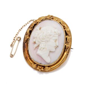 Cameo brooch deals value