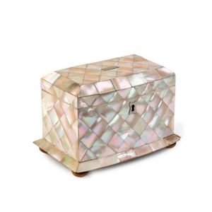A Regency mother-of-pearl tea caddy, English circa 1830, 11 cm…