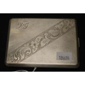 Silver Metal Cigarette Case W/ Engraved Design