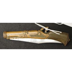 Novelty pistol form pocket knife length 20 cm blade extended.
