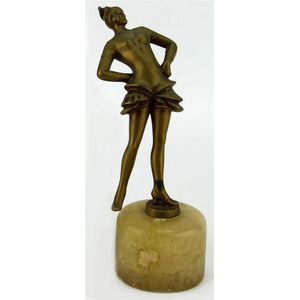 Art Deco cold painted bronze figure of a dancing lady in a…