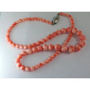 Coral Bead Necklace: A Stunning Statement Piece - Necklace/Chain ...