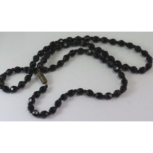 Vintage facetted French jet necklace