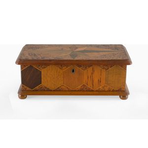 Attrib. William Norrie, specimen timber box with hinged lid.…