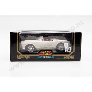Boxed as new Burago 1:18 scale Lancia Aurelia B24 spider 1955