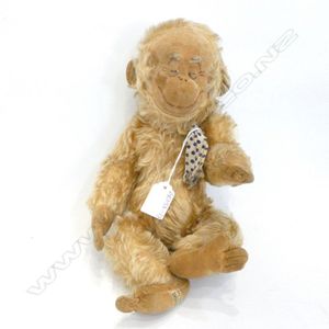 Merrythought monkey, made in England height 30 cm, fur body…