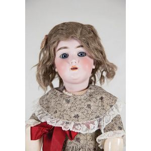 Heinrich Handwerck bisque doll, blue sleeping eyes, pierced…