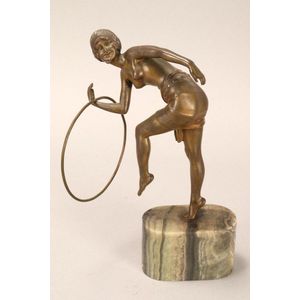 Art Deco bronze figure, depicting a girl dancing with hoop,…