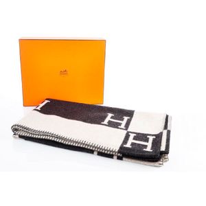 Hermes Avalon III Blanket with Oversized Stitching & Box - Zother ...