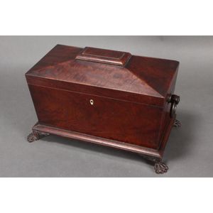 Handsome Georgian mahogany tea caddy, of sarcophagus form with…