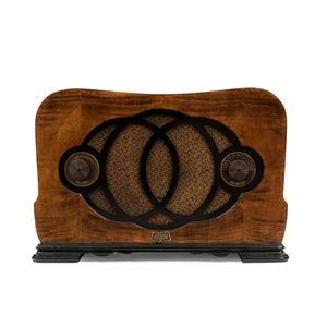 Astor 'Mickey Mouse' Oz, walnut case mantle radio, original…