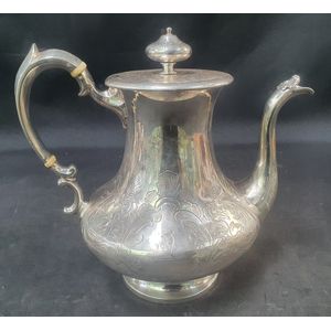 Sterling silver « à la du Belloy » Coffee pot, Paris XIXe siècle -  Ref.108099