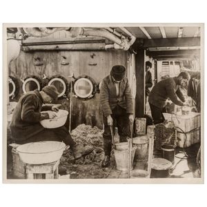 The B.A.N.Z. Antarctic Expedition: Official original photograph…
