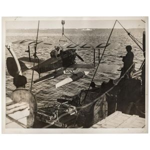 The B.A.N.Z. Antarctic Expedition: Official original photograph…