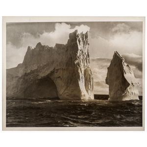 The B.A.N.Z. Antarctic Expedition: Official original photograph…