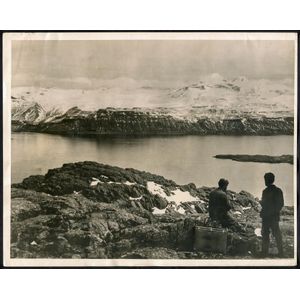 The B.A.N.Z. Antarctic Expedition: Official original photograph…