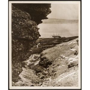 The B.A.N.Z. Antarctic Expedition: Official original photograph…