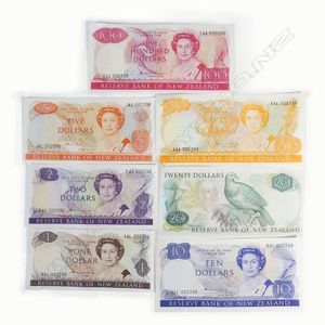 A matched number New Zealand Hardie bank note set, includes $1,…