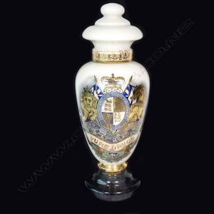 A Victorian tall chemist's 'Pure Drugs' lidded display jar,…