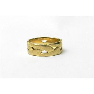 A 14ct yellow gold Celtic Entwined band ring two bands entwined ...