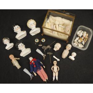 Collection of various vintage dolls & parts for restoration,…