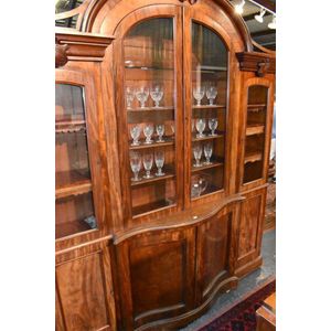 A quality 19th Century plum pudding mahogany glazed library&hellip;