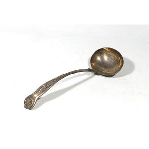 A Sheffield silver plate King's pattern ladle, length 29 cm