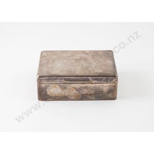 George V sterling silver cigarette box plain oblong shape,…