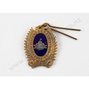 New Zealand gilt metal New Zealand & sterling silver exhibition…