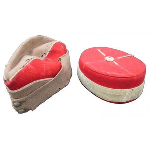 Boer War: 1900 (circa) New South Wales red & white pillbox hat,&hellip;