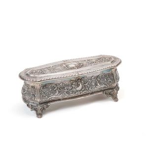 A European oblong silver plate casket, 19th century, 35 cm wide