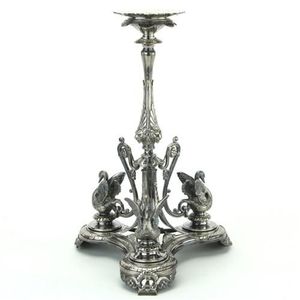 Elkington & Co. Silver plated swan centrepiece with rococo…