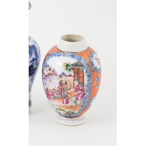 Cantonese export tea caddy vase painted with female court…