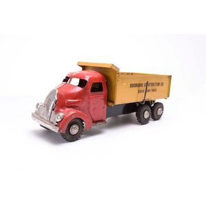 A Boomaroo Toys 'Boomaroo Construction Co' Super Dump truck