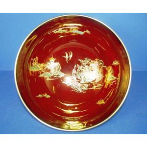 Carlton Ware rouge serving bowl, Pagoda pattern, with gilt…