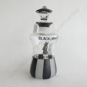 A 'Black & White Scotch Whisky' glass decanter waisted mallet…
