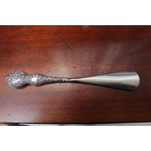 old fashioned shoe horn