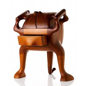 Helmut Lueckenhausen, mahogany box, suede lined. Height 44 cm x&hellip;